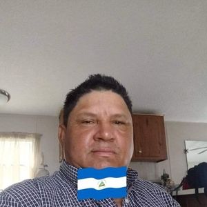 Meet your Posher, Carlos jose